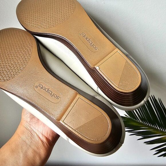 NEVER WORN SOFT SPOTS BONE WHITE GENUINE LEATHER LOAFERS SIZE 9.5 & 10N - Picture 16 of 16